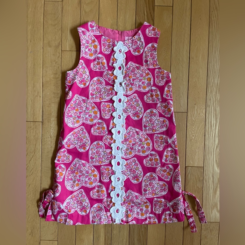 Lilly Pulitzer Girls Size 7 “Sugar Rushin” Heart Valentines Day Shift dress.